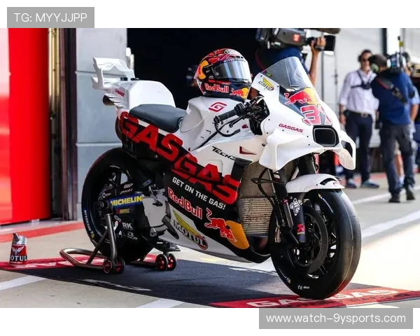 MotoGP赛季迎来新挑战 法拉利与雅马哈车队合作震撼登场 MotoGP赛季迎来新挑战 法拉利与雅马哈车队合作震撼登场
