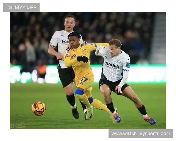 利兹联俱乐部最新赛季战绩分析与未来引援计划解读